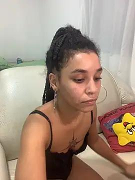 Snapshot of Lillith_Bloom chatting on 04/01/26, 08:06 Lillith Bloom online show from 04/01/26, 08:06