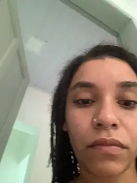 Snapshot of Lillith_Bloom chatting on 04/07/26, 01:44 Lillith Bloom online show from 04/07/26, 01:44