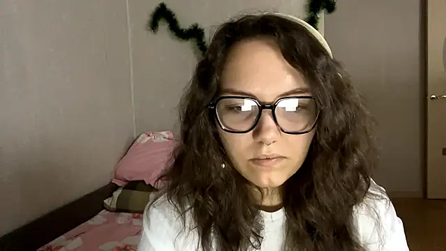 KerriMcbreen online show from 01/10/26, 05:20