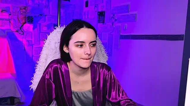 KateWillows online show from 02/06/26, 03:44