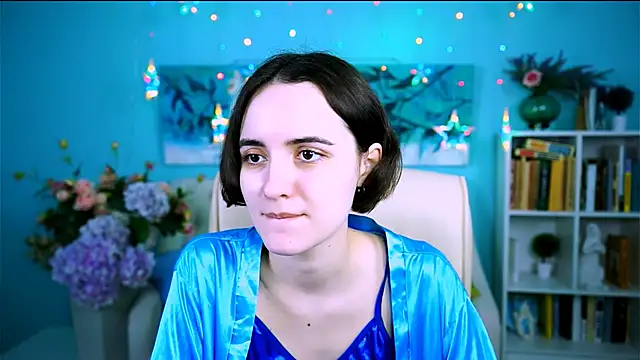 Snapshot of KateWillows chatting on 03/04/26, 04:07 KateWillows online show from 03/04/26, 04:07