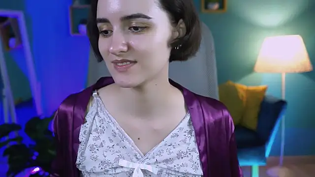 Snapshot of KateWillows chatting on 03/07/26, 04:31 KateWillows online show from 03/07/26, 04:31