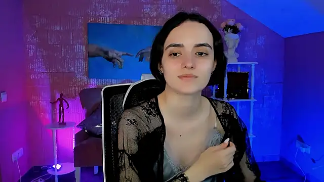 Snapshot of KateWillows chatting on 03/16/26, 05:44 KateWillows online show from 03/16/26, 05:44