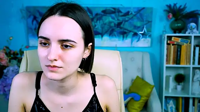 Snapshot of KateWillows chatting on 03/20/26, 04:39 KateWillows online show from 03/20/26, 04:39