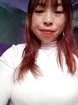 Snapshot of alissa-ww chatting on 11/28/25, 01:25 alissa-ww online show from 11/28/25, 01:25