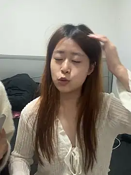 xiaohui660 online show from 11/30/25, 05:17