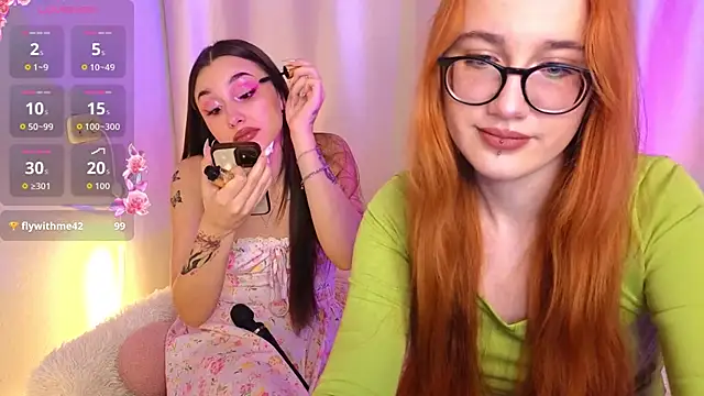 sunny luna online show from 11/30/25, 05:06