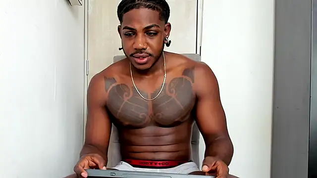 Snapshot of Darktemp_ chatting on 03/23/26, 02:10 Darktemp online show from 03/23/26, 02:10