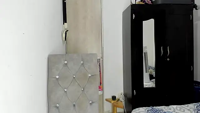 Snapshot of Darktemp_ chatting on 05/03/26, 12:05 Darktemp online show from 05/03/26, 12:05