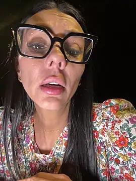 Snapshot of SofhiaTaylor chatting on 02/03/26, 02:53 SofhiaTaylor online show from 02/03/26, 02:53