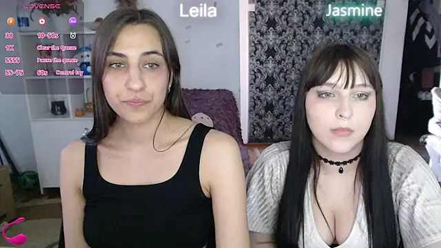 Snapshot of JasmineAdamss chatting on 04/23/26, 12:29 JasmineAdamss online show from 04/23/26, 12:29