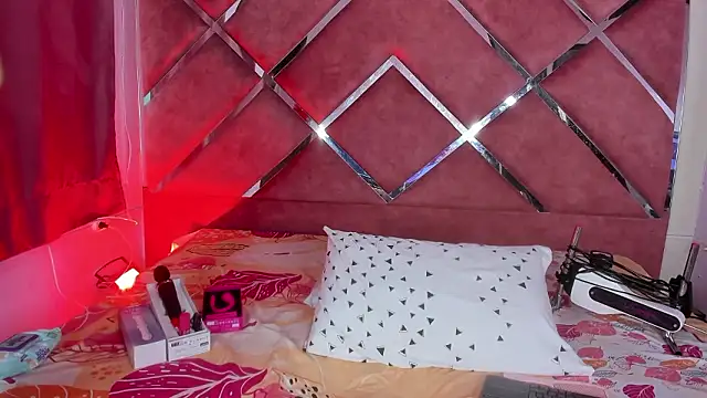 MeganDangelo online show from 02/06/26, 09:07