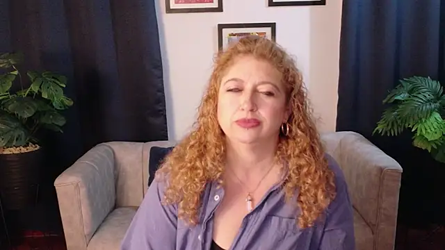 Snapshot of MilfArlet chatting on 02/17/26, 01:40 MilfArlet online show from 02/17/26, 01:40