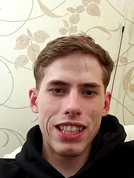 Snapshot of FreeRich chatting on 11/29/25, 04:37 FreeRich online show from 11/29/25, 04:37