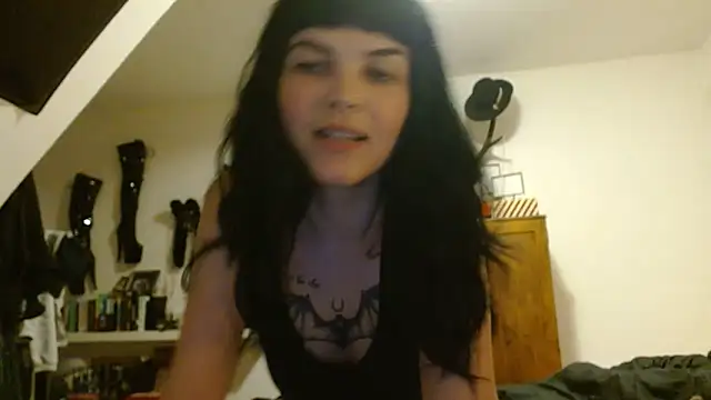 Snapshot of alinavampira_ chatting on 05/30/26, 07:55 alinavampira online show from 05/30/26, 07:55
