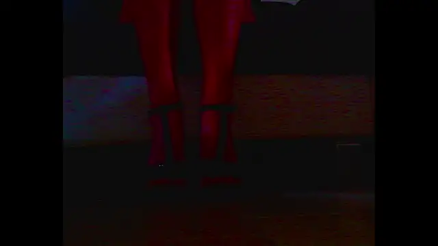 Snapshot of LadyTalona chatting on 12/04/25, 10:02 LadyTalona online show from 12/04/25, 10:02