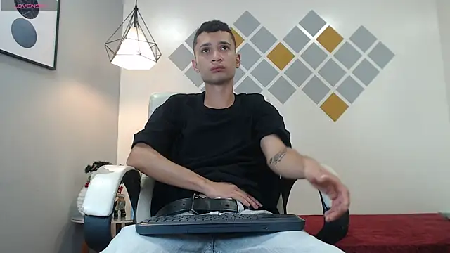 LucassSmith11 online show from 01/17/26, 11:37