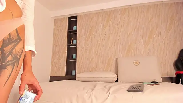 Snapshot of ayla_velt chatting on 01/31/26, 08:07 ayla velt online show from 01/31/26, 08:07