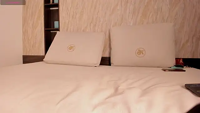 Snapshot of ayla_velt chatting on 03/20/26, 07:30 ayla velt online show from 03/20/26, 07:30