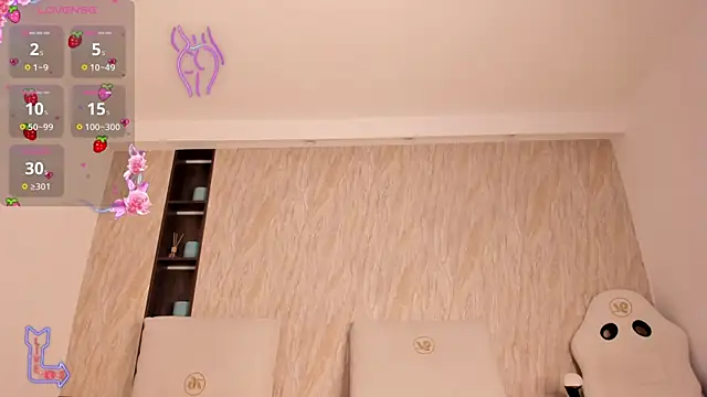 Snapshot of ayla_velt chatting on 03/27/26, 07:35 ayla velt online show from 03/27/26, 07:35