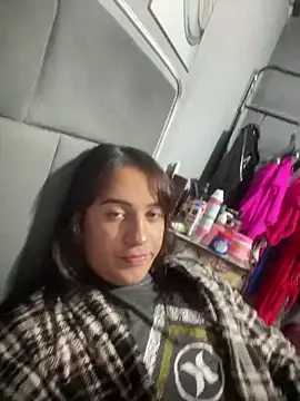larysinha online show from 05/13/26, 10:17