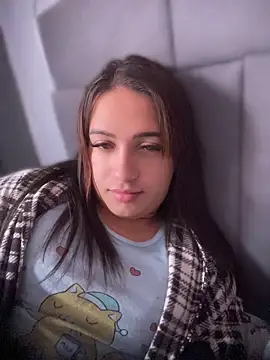 Snapshot of larysinha chatting on 06/17/26, 04:30 larysinha online show from 06/17/26, 04:30