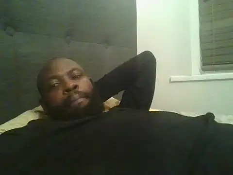 Snapshot of smartfuck777 chatting on 12/18/25, 02:39 smartfuck777 online show from 12/18/25, 02:39