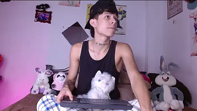 Snapshot of Jake_beach_ chatting on 03/08/26, 06:23 Jake beach online show from 03/08/26, 06:23