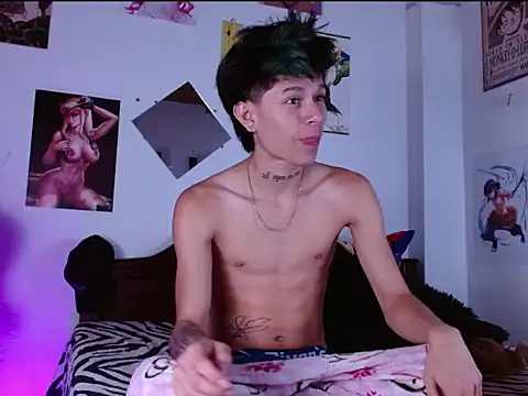 Snapshot of Jake_beach_ chatting on 03/18/26, 04:15 Jake beach online show from 03/18/26, 04:15