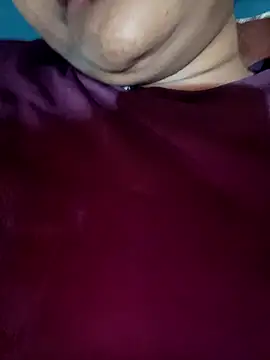 Snapshot of Rukmadi_hot chatting on 04/19/26, 06:43 Rukmadi hot online show from 04/19/26, 06:43