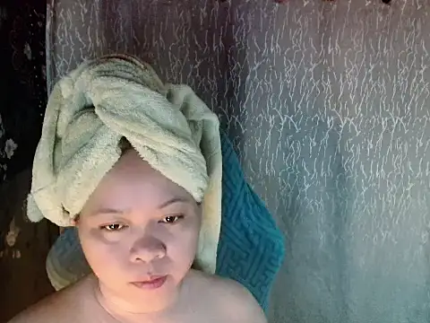 Snapshot of your_bootybabe1998 chatting on 04/27/26, 03:10 your bootybabe1998 online show from 04/27/26, 03:10