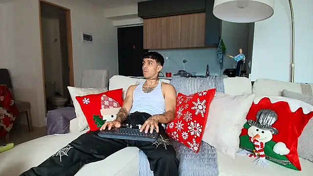 Snapshot of liorvante chatting on 01/06/26, 05:49 liorvante online show from 01/06/26, 05:49