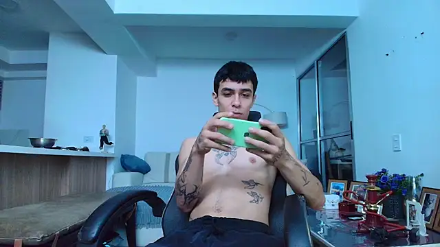 Snapshot of liorvante chatting on 02/22/26, 05:40 liorvante online show from 02/22/26, 05:40