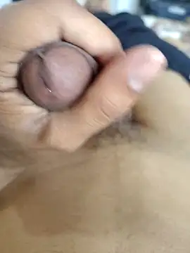 Snapshot of TwinklyBasket897 chatting on 02/19/26, 04:19 TwinklyBasket897 online show from 02/19/26, 04:19