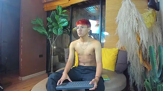 isaac grimm online show from 12/03/25, 03:14