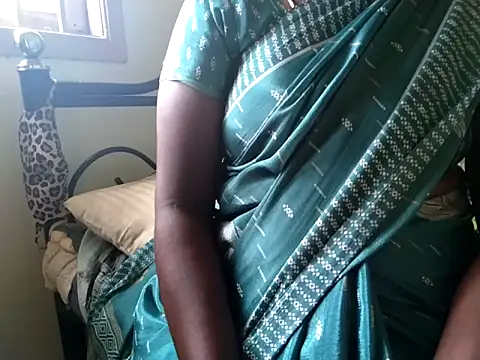 Snapshot of tamil_sumathi chatting on 04/06/26, 05:19 tamil sumathi online show from 04/06/26, 05:19