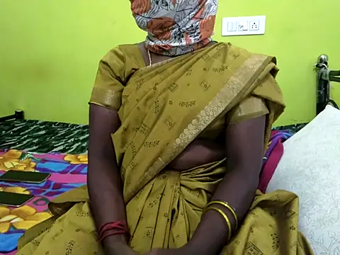 Snapshot of tamil_sumathi chatting on 07/07/26, 05:43 tamil sumathi online show from 07/07/26, 05:43