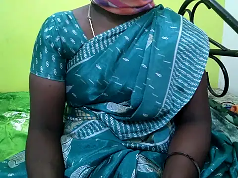 Snapshot of tamil_sumathi chatting on 07/17/26, 05:47 tamil sumathi online show from 07/17/26, 05:47