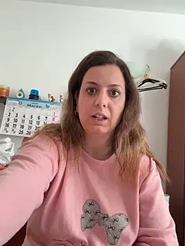 Snapshot of Sareyxon chatting on 03/27/26, 08:26 Sareyxon online show from 03/27/26, 08:26