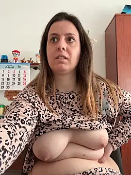 Snapshot of Sareyxon chatting on 04/13/26, 07:58 Sareyxon online show from 04/13/26, 07:58