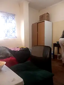 Snapshot of naughty_horny_bitch chatting on 04/13/26, 09:04 naughty horny bitch online show from 04/13/26, 09:04