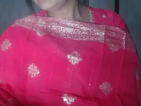 Hotronita123 online show from 01/14/26, 04:34