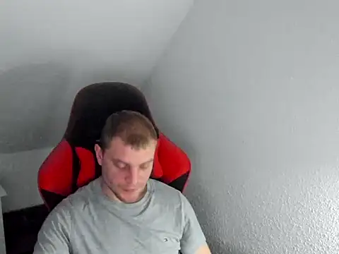 Snapshot of ladny92 chatting on 03/11/26, 05:13 ladny92 online show from 03/11/26, 05:13