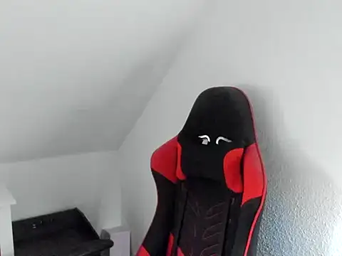 Snapshot of ladny92 chatting on 04/21/26, 06:31 ladny92 online show from 04/21/26, 06:31