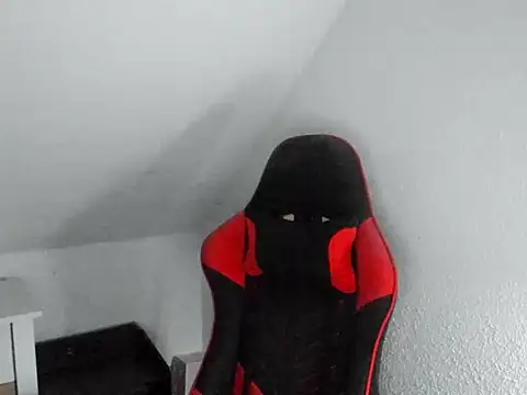 Snapshot of ladny92 chatting on 04/22/26, 02:25 ladny92 online show from 04/22/26, 02:25