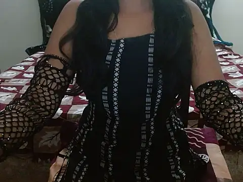 Snapshot of Khushiii_ chatting on 11/29/25, 11:02 Khushiii online show from 11/29/25, 11:02