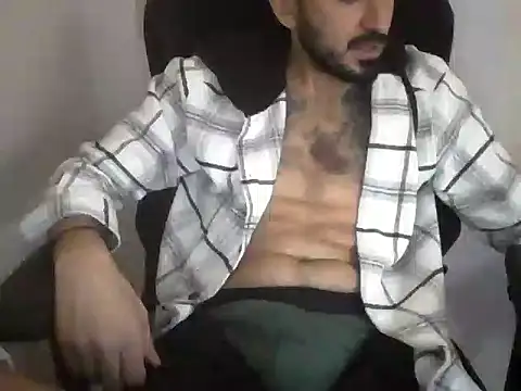 Snapshot of dark_blue90 chatting on 11/29/25, 12:30 dark blue90 online show from 11/29/25, 12:30