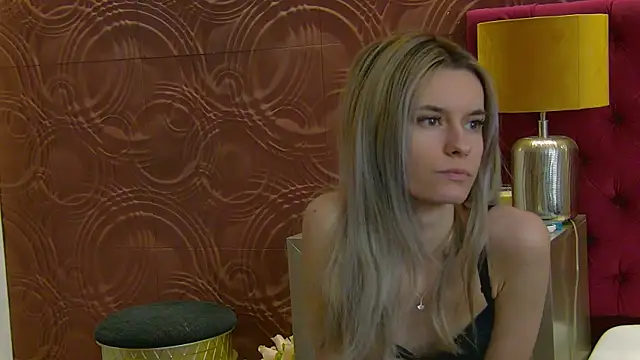 RoxanneJoy online show from 01/10/26, 05:09