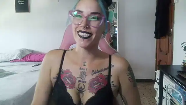 Snapshot of blackrose1997 chatting on 07/16/26, 01:39 blackrose1997 online show from 07/16/26, 01:39