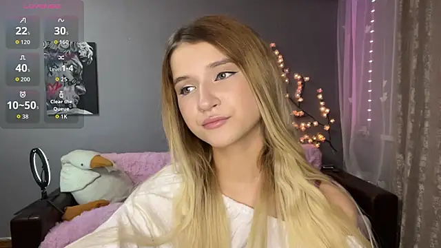 VikkiWittel online show from 12/18/25, 04:35